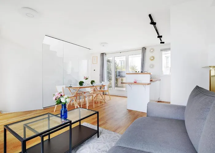 Exceptional Triplex With Terrace - Montmartre